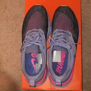 Nike running shoes, US 8.5